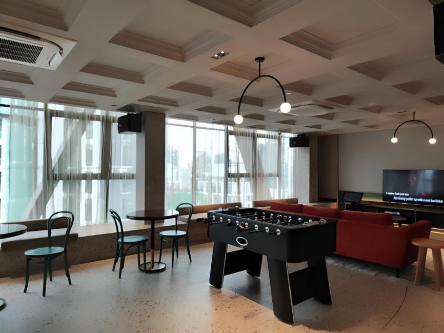 Scarletz Suites Klcc By Deko Kuala Lumpur Bagian luar foto